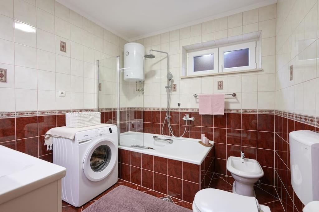 Ma&lu Apartman